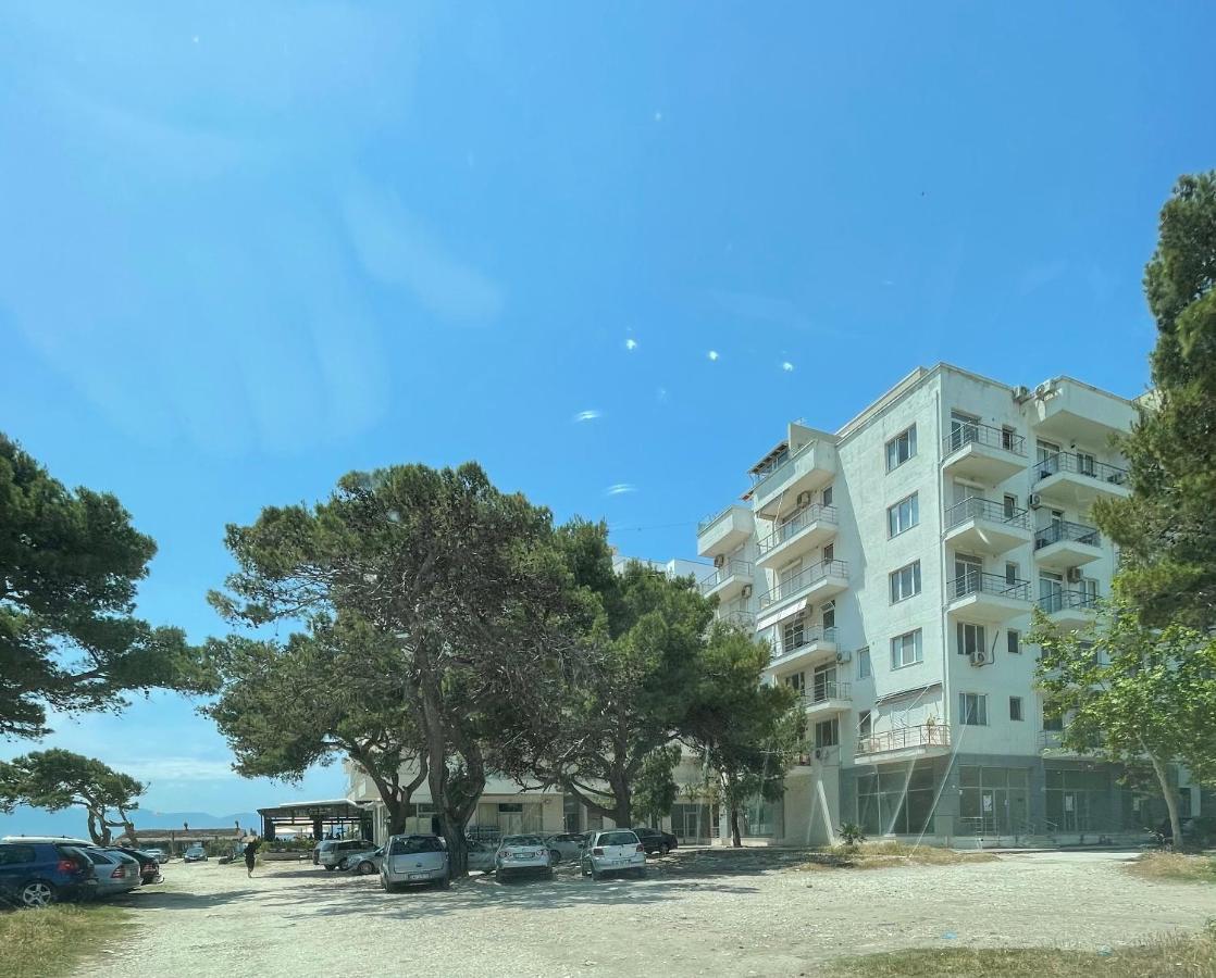 Seaview Apartments Rental Vlorë Buitenkant foto