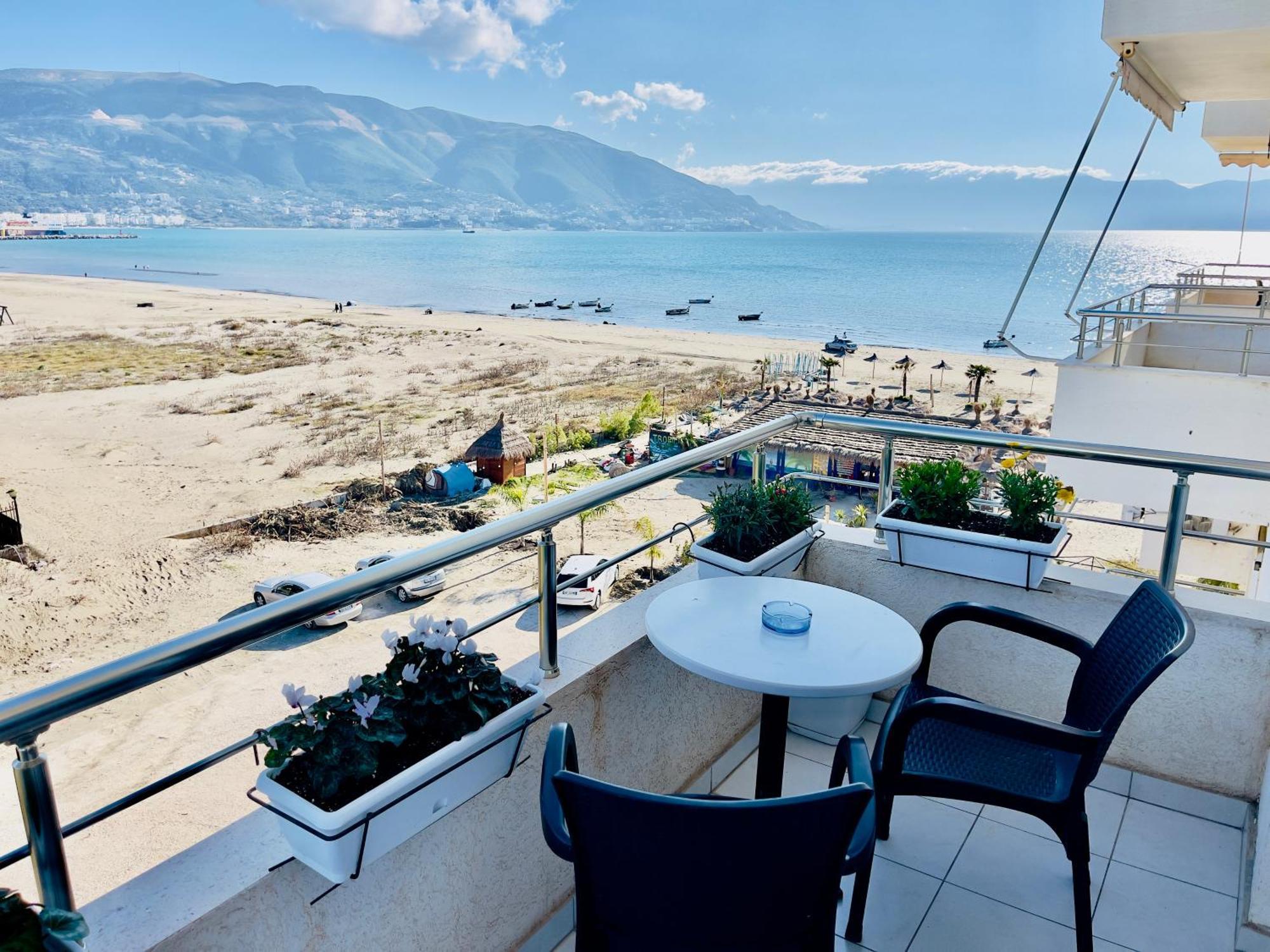 Seaview Apartments Rental Vlorë Buitenkant foto