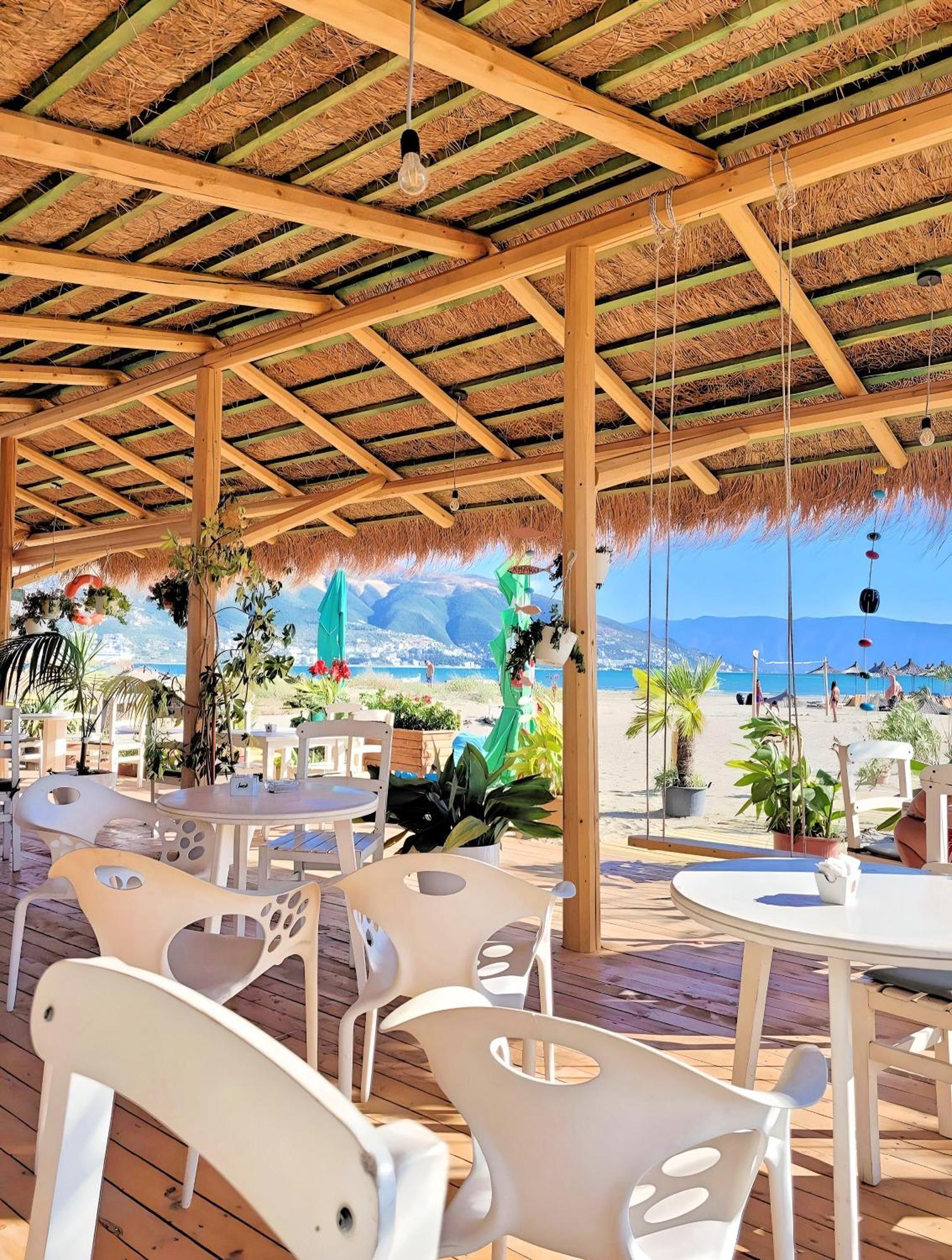 Seaview Apartments Rental Vlorë Buitenkant foto
